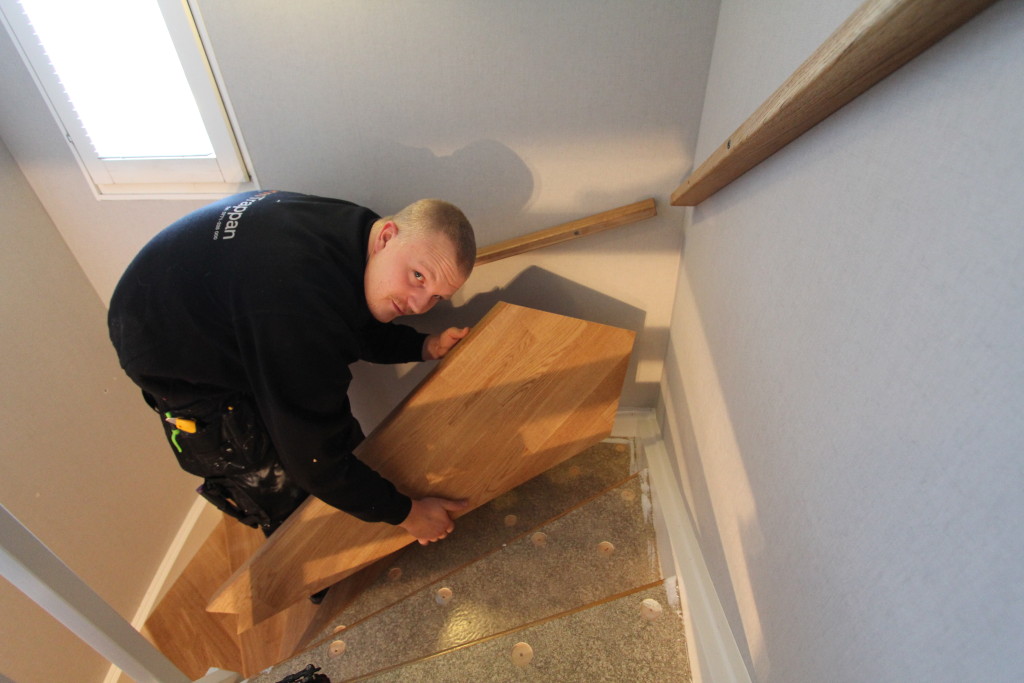 Pågående renovering av ektrappa