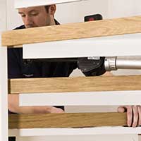 Bakkantslist renoveringstrappsteg